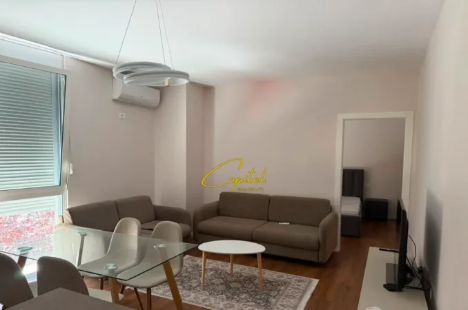 Tirane, jepet me qera apartament 2+1 Kati 2, 70 m² 750 € (RRUGA E BARRIKADAVE)