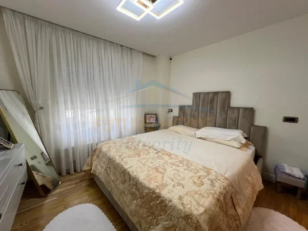 Tirane, shitet apartament duplex 3+1 Kati 2, 182 m² 310.000 € (KODRA E DJELLIT 2)