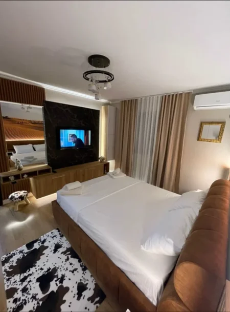 Tirane, jepet me qera apartament 2+1 Kati 5, 70 m² 650 € 