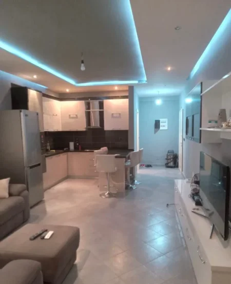 Tirane, jepet me qera apartament 2+1+Ballkon Kati 4, 100 m² 500 € (Astir te Bar Artisti)