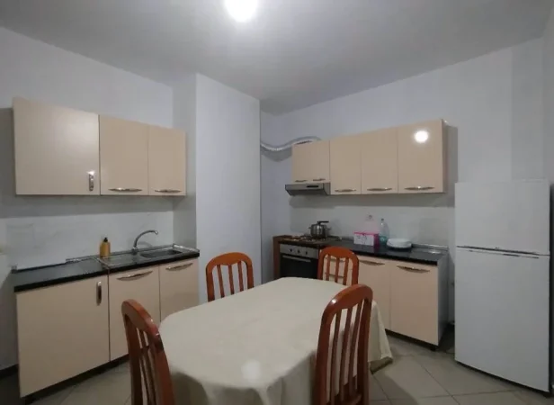 Tirane, shitet apartament 1+1 , 76 m² 115.000 € 