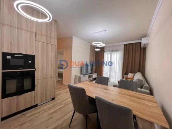 Tirane, jepet me qera apartament 1+1 , 1.000 € (Liqeni i Thate)