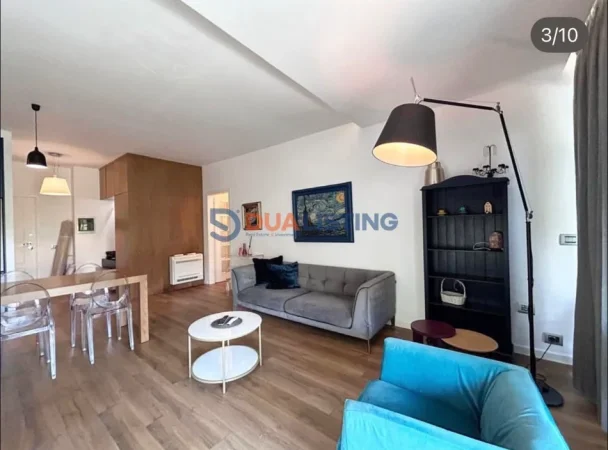 Tirane, jepet me qera apartament 2+1 , 900 € 