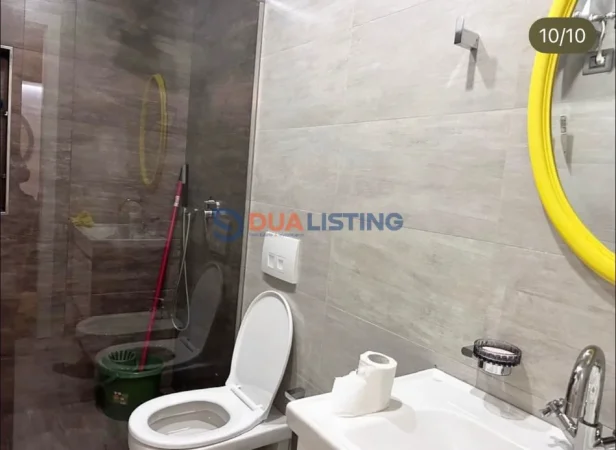 Tirane, jepet me qera apartament 2+1 , 900 € 