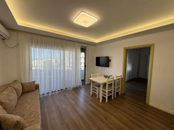 Durres, jepet me qera 1+1 Kati 9, 58 m² 450 € (Shkembi i Kavajes)