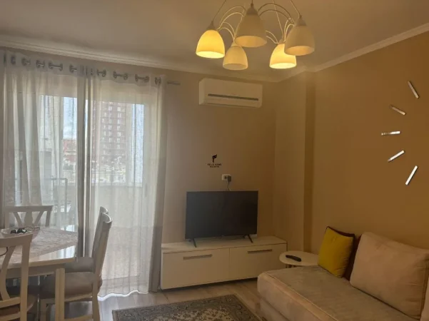 Tirane, jepet me qera apartament 1+1 Kati 7, 55 m² 600 € (ASTIR)