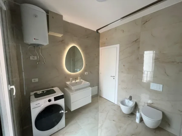 Tirane, jepet me qera apartament 2+1 ,