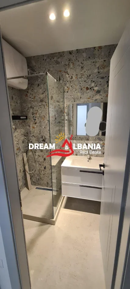 Tirane, jepet me qera apartament 1+1+Ballkon Kati 2, 50 m² 500 € (rruga dritan hoxha)