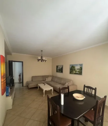 Tirane, jepet me qera apartament 2+1 Kati 3, 110 m² 650 € (Don Bosko)