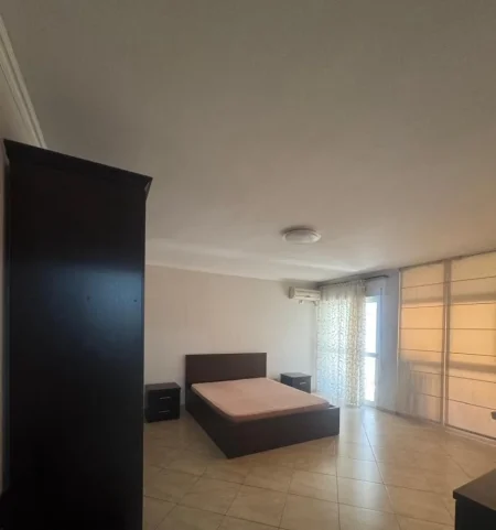 Tirane, jepet me qera apartament 2+1 Kati 3, 110 m² 650 € (Don Bosko)
