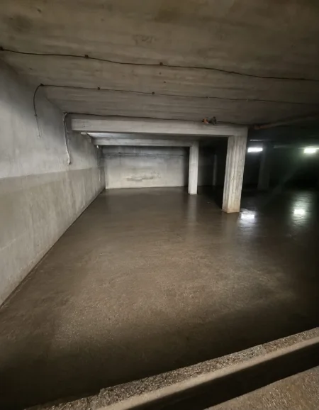 Fier, shitet garazh | post parkimi Kati -1, 537 m² 165.000 € (Fier)