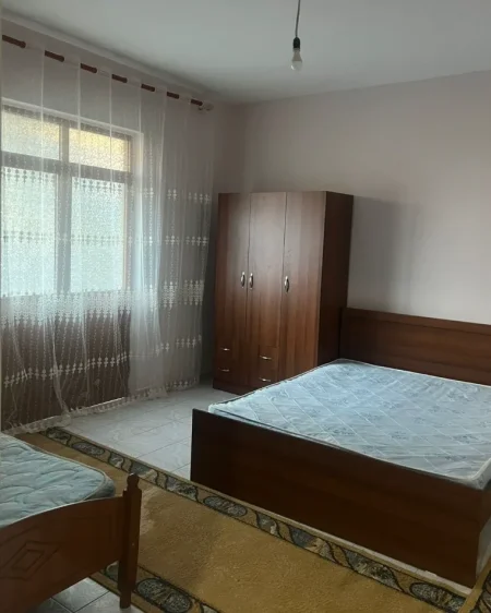 Tirane, jepet me qera apartament 1+1 , 70 m² 400 € 