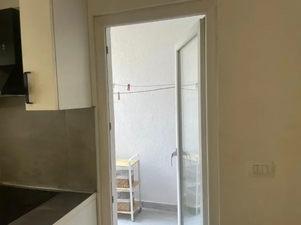 Tirane, jepet me qera 2+1+Aneks+Ballkon Kati 1, 700 €
