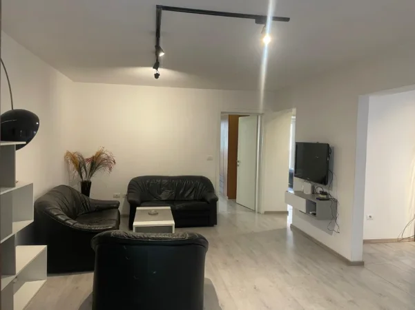 Tirane, jepet me qera 2+1+Aneks+Ballkon Kati 1, 700 €