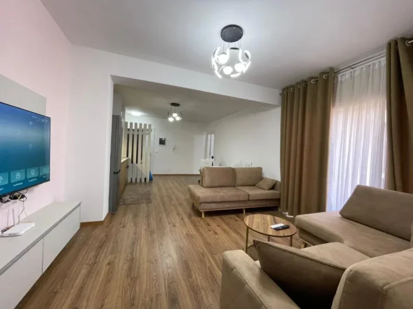 Tirane, jepet me qera apartament 2+1 Kati 3, 110 m² 900 € (Kodra e Diellit)