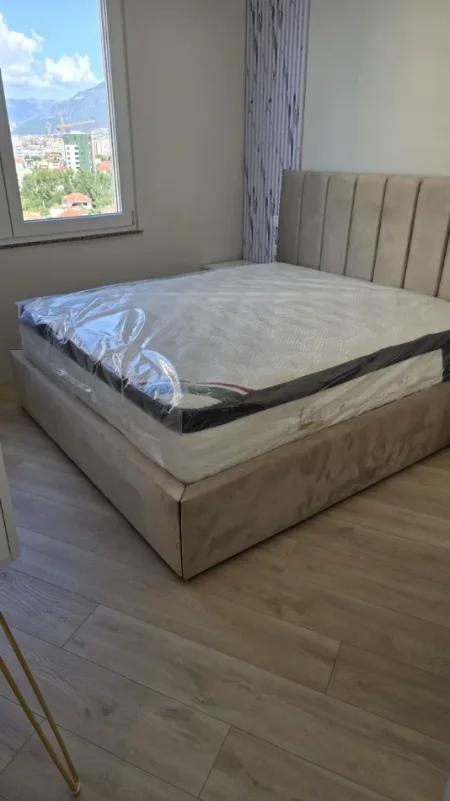 Tirane, jepet me qera apartament 1+1+Ballkon Kati 8, 70 m² 630 € (Astir)