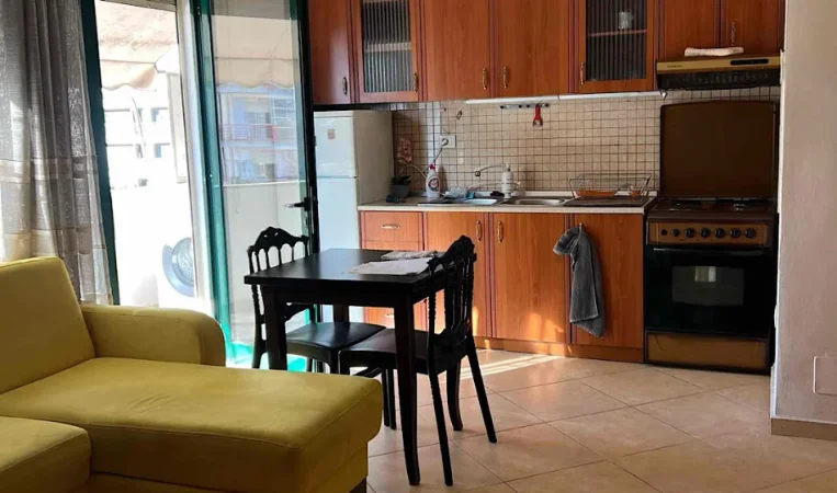 Tirane, jepet me qera apartament 1+1 Kati 5, 58 m² 500 € 
