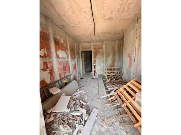 Shitet, Apartament 2+1, Paskuqan 0696069906