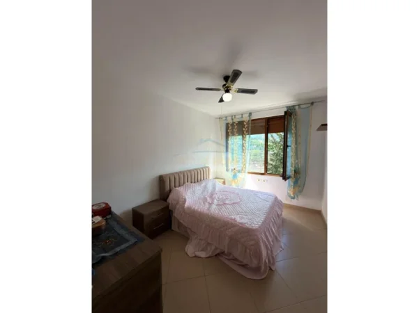Tirane, shitet apartament 2+1 Kati 3, 87 m² 132.000 € (Fresk)