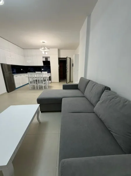 Tirane, jepet me qera apartament 1+1+Aneks+Ballkon , 450 € (Astir)
