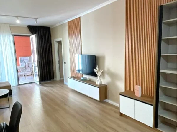 Tirane, jepet me qera apartament 1+1+Ballkon Kati 2, 85 m² 1.000 € 