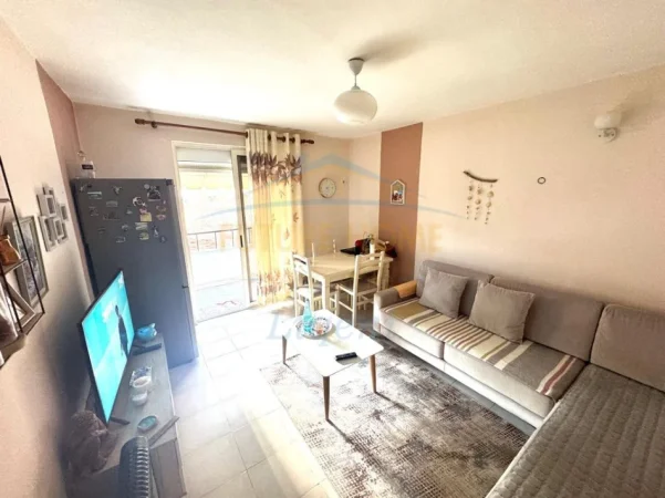 Tirane, shitet apartament 2+1+Ballkon Kati 3, 66 m² 277.000 € 