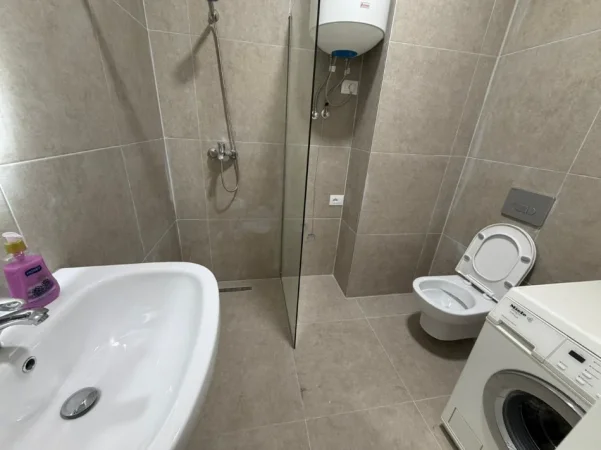 Tirane, jepet me qera apartament 1+1 Kati 7, (ASTIR)