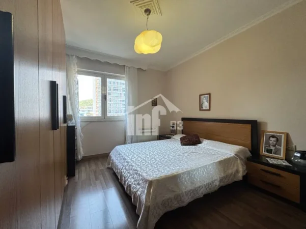 Tirane, shitet apartament 2+1 Kati 8, 120 m² 260.000 € (TEK KOMUNA E PARISIT)