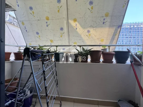 Tirane, shitet apartament 2+1 Kati 8, 120 m² 260.000 € (TEK KOMUNA E PARISIT)