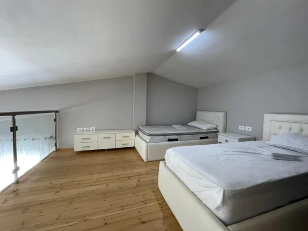Tirane, jepet me qera apartament 2+1 Kati 4, 110 m² 500 € (Kodra e Diellit)