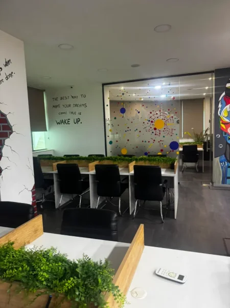 🏢 Shitet Ambient Biznesi tek Globi ne Rrugen e Kavajes,  600 mije euro, JEPET EDHE ME QERA