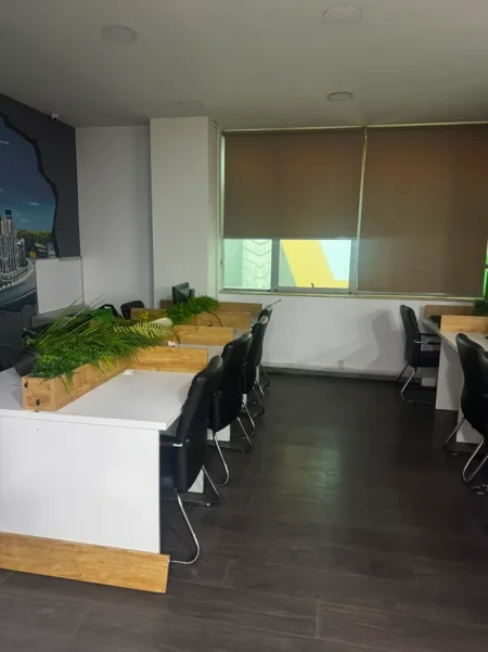 🏢 Shitet Ambient Biznesi tek Globi ne Rrugen e Kavajes,  600 mije euro, JEPET EDHE ME QERA