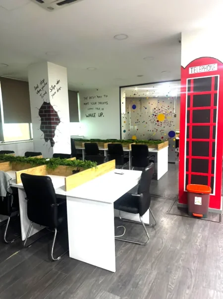 🏢 Shitet Ambient Biznesi tek Globi ne Rrugen e Kavajes,  600 mije euro, JEPET EDHE ME QERA