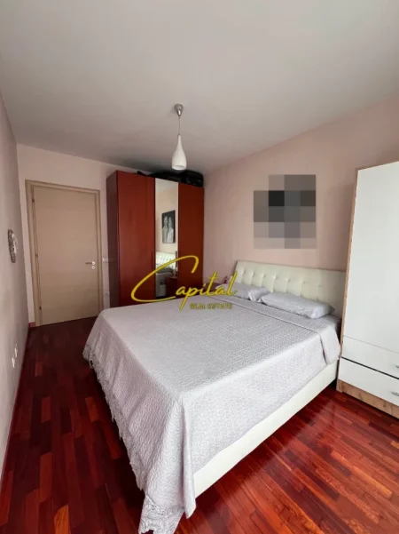 Tirane, jepet me qera apartament 1+1 Kati 4, 65 m² 550 € (21 DHJETORI)