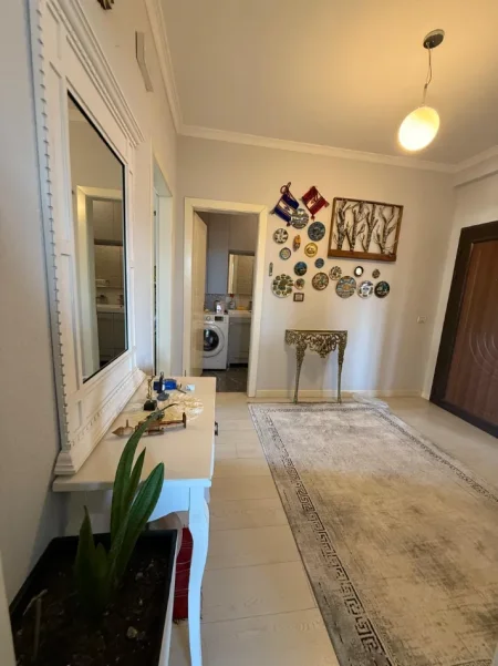 Tirane, shitet apartament 2+1+Aneks Kati 4, 98 m² 160.000 € (Yzberisht)
