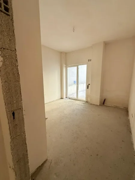 Tirane, shitet apartament 3+1+Ballkon Kati 2, 205 m² 256.000 € (Kopshti Zoologjik)