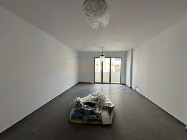 Tirane, shitet apartament 2+1 Kati 1, 105 m² 165.100 € (Prane Ministrise se Kultures)