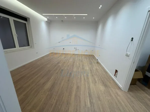 Tirane, shitet apartament 2+1 Kati 2, 102 m² 234.000 € (Rruga Eduard Mano)