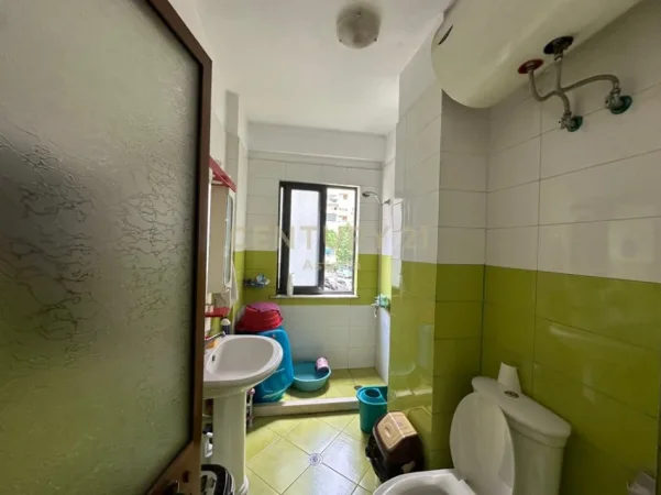 Tirane, shitet apartament 1+1+Ballkon Kati 2, 78 m² 120.000 € (yzberisht nela 6)