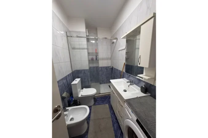Pallatet Cabej, Apartament 1+1 - 400 Euro