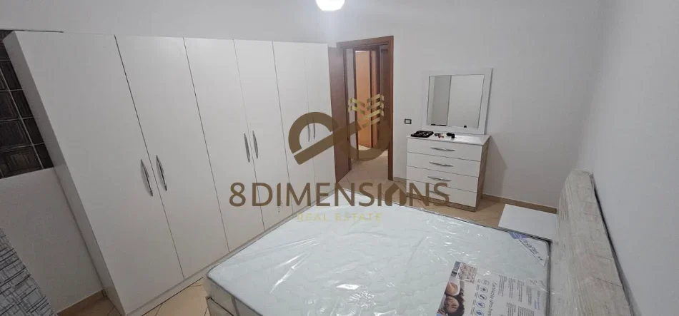 Tirane, jepet me qera apartament 2+1 Kati 3, 115 m² 500 € (yzberisht)
