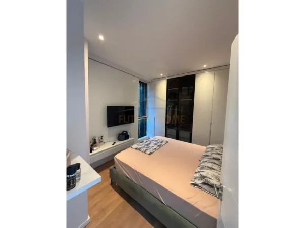 Tirane, jepet me qera apartament 1+1 Kati 9, 65 m² 800 € 