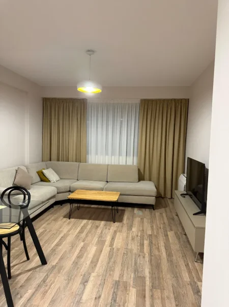 Tirane, jepet me qera 1+1+Parkim Kati 5, 70 m² 500 € (Astir Urban Gate)