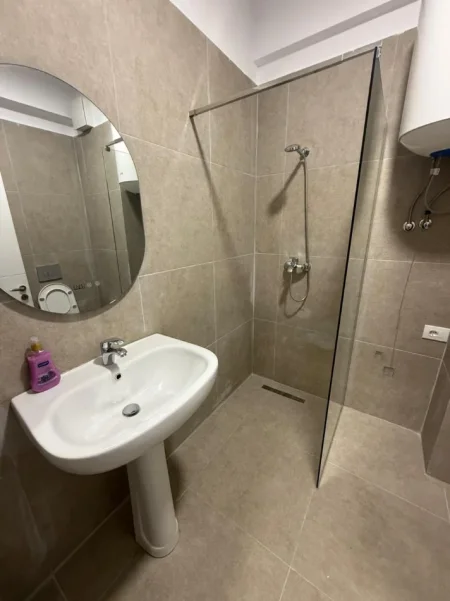 Tirane, jepet me qera 1+1+Parkim Kati 5, 70 m² 500 € (Astir Urban Gate)