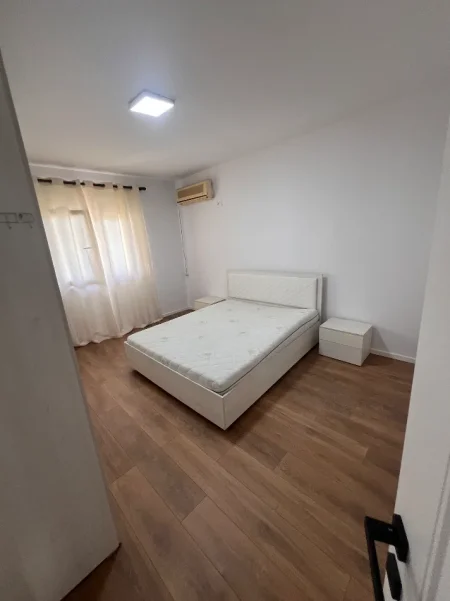 Tirane, shitet apartament 1+1+Aneks+Ballkon Kati 2, 65 m² 129.000 € (rruga don bsoko)