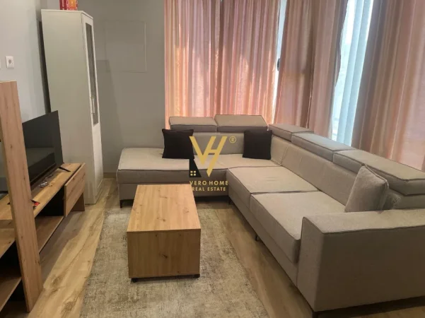 Tirane, jepet me qera apartament 1+1+Ballkon Kati 3, 82 m² 530 € (ASTIR)