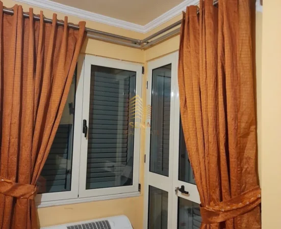 Tirane, jepet me qera apartament 2+1+Ballkon Kati 5, 100 m² 500 € (Vilat Gjermane)