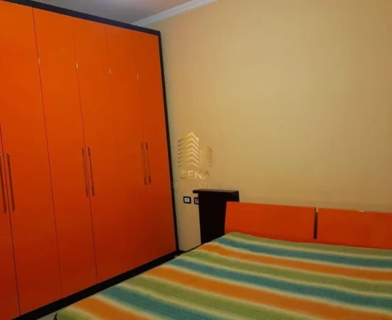 Tirane, jepet me qera apartament 2+1+Ballkon Kati 5, 100 m² 500 € (Vilat Gjermane)