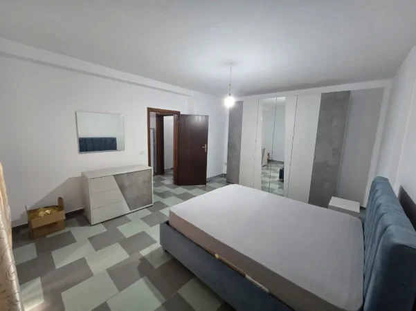 🏠 JEPET APARTAMENT 1+1 ME QERA NE RRUGEN E ELBASANIT, PAS SHKOLLËS "ASIM VOKSHI",  500 mije leke