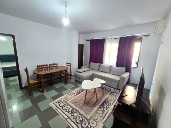 🏠 JEPET APARTAMENT 1+1 ME QERA NE RRUGEN E ELBASANIT, PAS SHKOLLËS "ASIM VOKSHI",  500 mije leke